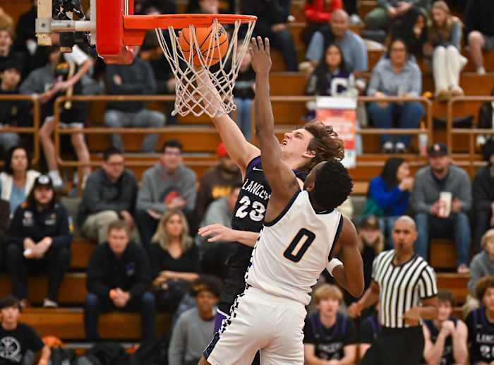 Carlsbad vs Faith Family Academy Torrey Pines Holiday Classic December 30, 2023 Photo-Justin Fine16